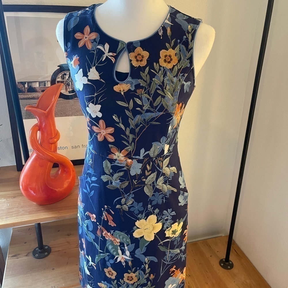 Lands' End Blue Floral Juniper Botanical
Pockets Keyhole Sheath Dress Size 0